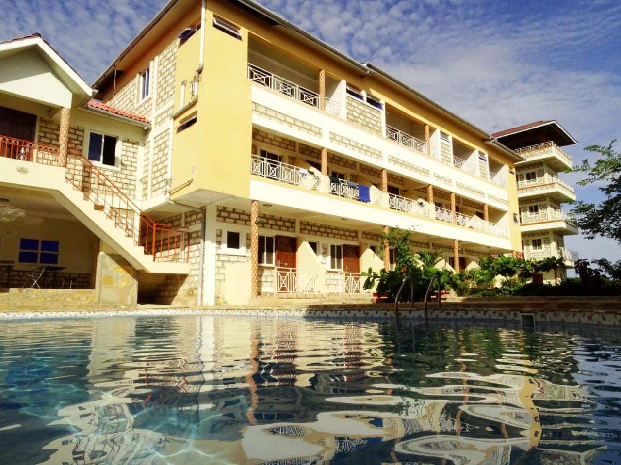 Diplomat Diani Beach Resort Exterior foto
